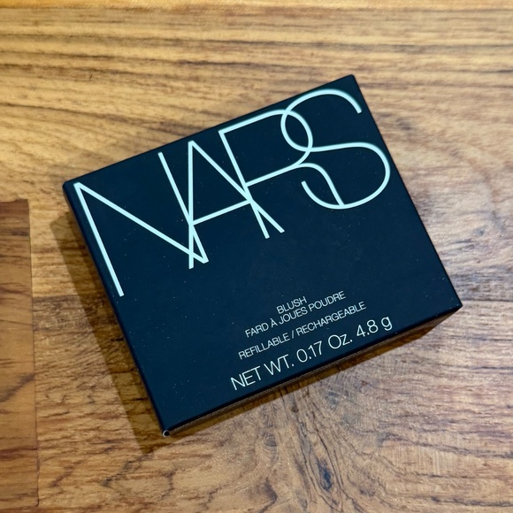 New in box! NARS Powder Blush - Deep Throat - Picture 4 of 5